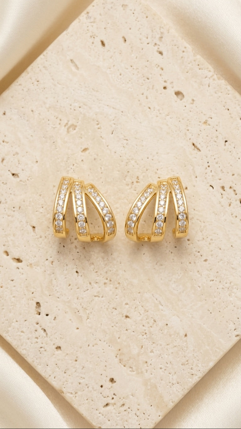 Trio Luxe 18k gold plated earrings