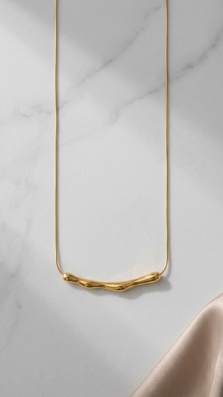 The gold wave 18k gold plated necklace