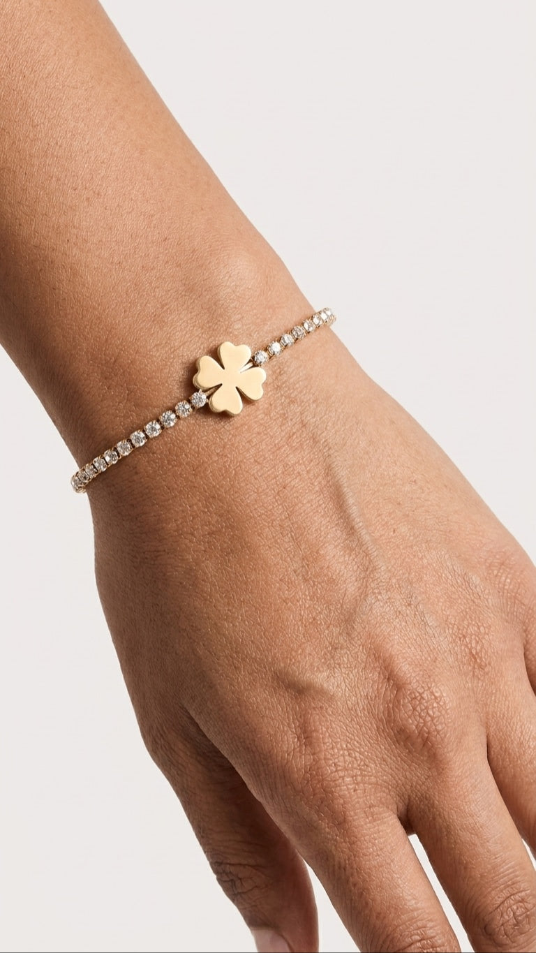 Clover Glow 18K Gold Plated Bracelet