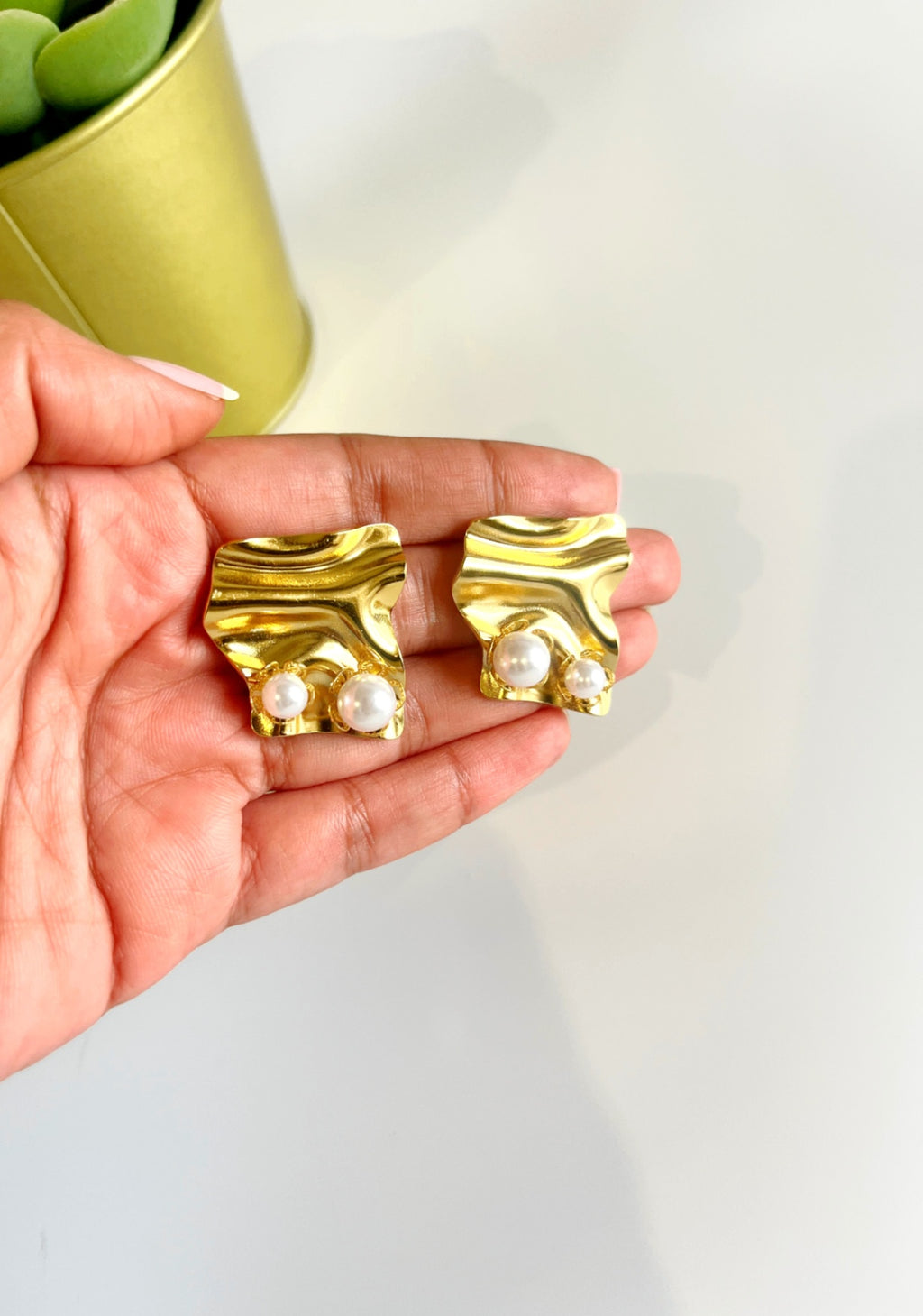 Artistry Pearl 18K Gold Plated Earrings